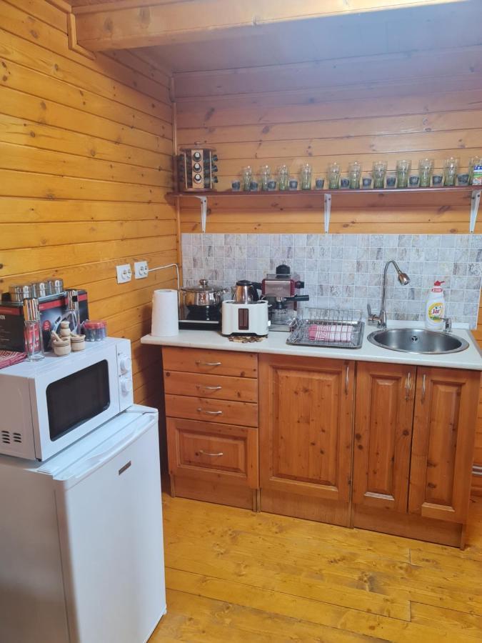 Hobby Vendégház Kiskunmajsa Exterior foto